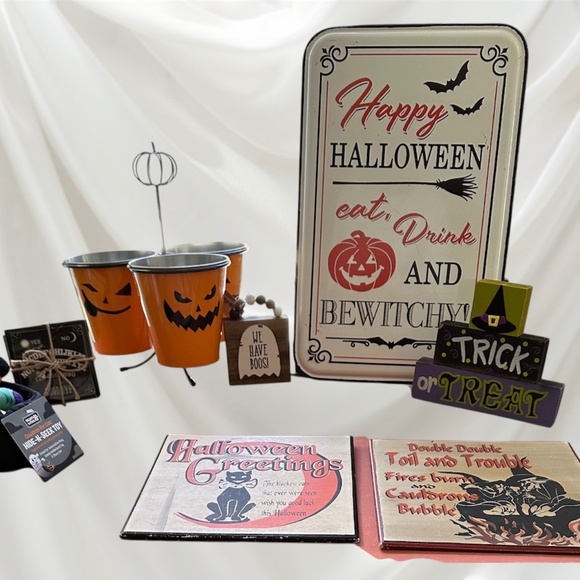 Halloween Decorations Box/Bundle - Picture 1 of 6